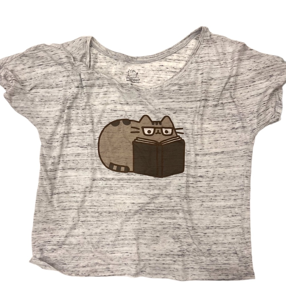 PUSHEEN Official bookworm tee